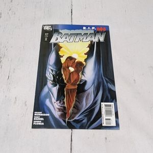 BATMAN #677 R.I.P. Graphic Novel Comic Book